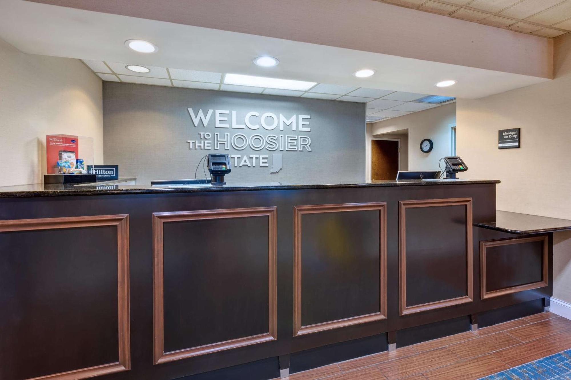 Hampton Inn Princeton Экстерьер фото